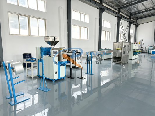 Qualité  Single Double Color High Speed PVC Coating Yarn Polyester Yarn Making Machine For Curtain usine