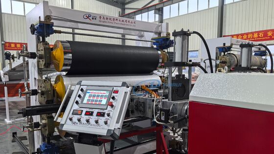 1400-1800 mm TPE TPV TPR Machine de tapis de voiture Machine de fabrication de feuilles à vide