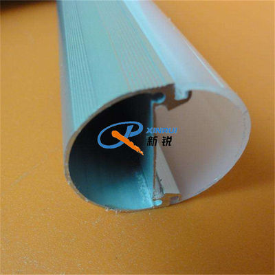 Profil en plastique de PC léger linéaire de couverture de bande de LED faisant la machine