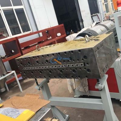 Feuille ondulée creuse imperméable de toit de PVC d'asa faisant la machine