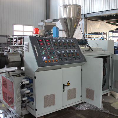 Machine en plastique de profil de PVC de la salle de bains 380V 50HZ