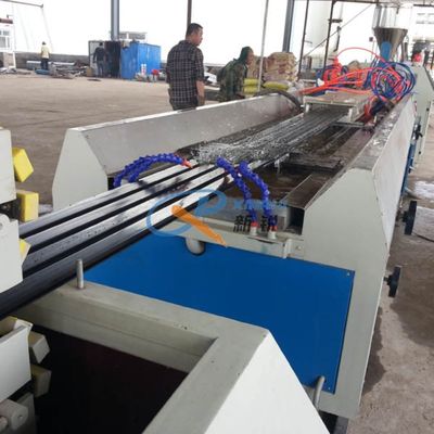 Machine en plastique de profil WPC de Decking imperméable de la CE 380V