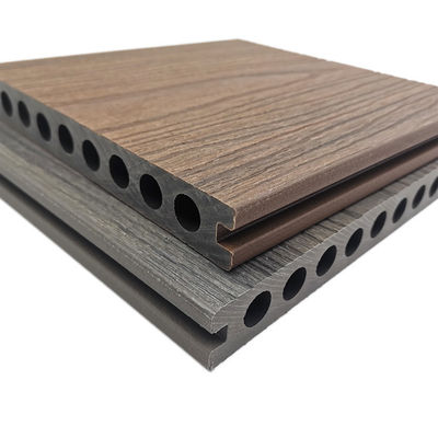 Machine en plastique de profil de Decking