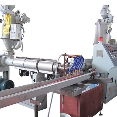 tuyau en plastique de tuyau en spirale d'aspiration de PVC de 30m faisant la machine