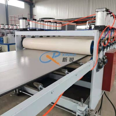 chaîne de production creuse de coffrage de construction du polypropylène pp de 18mm vis simple
